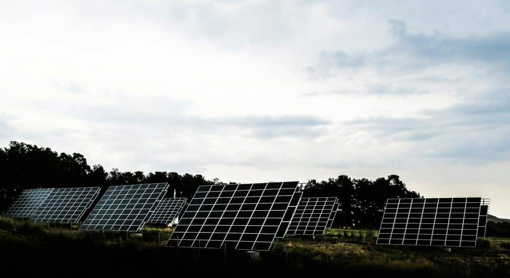 Solar Panels on Cloudy Days: What You Can Expect